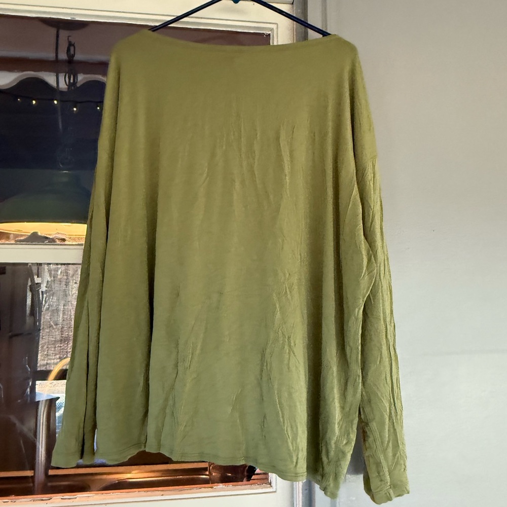lululemon athletica women’s  Sage Green Crewneck Sweater